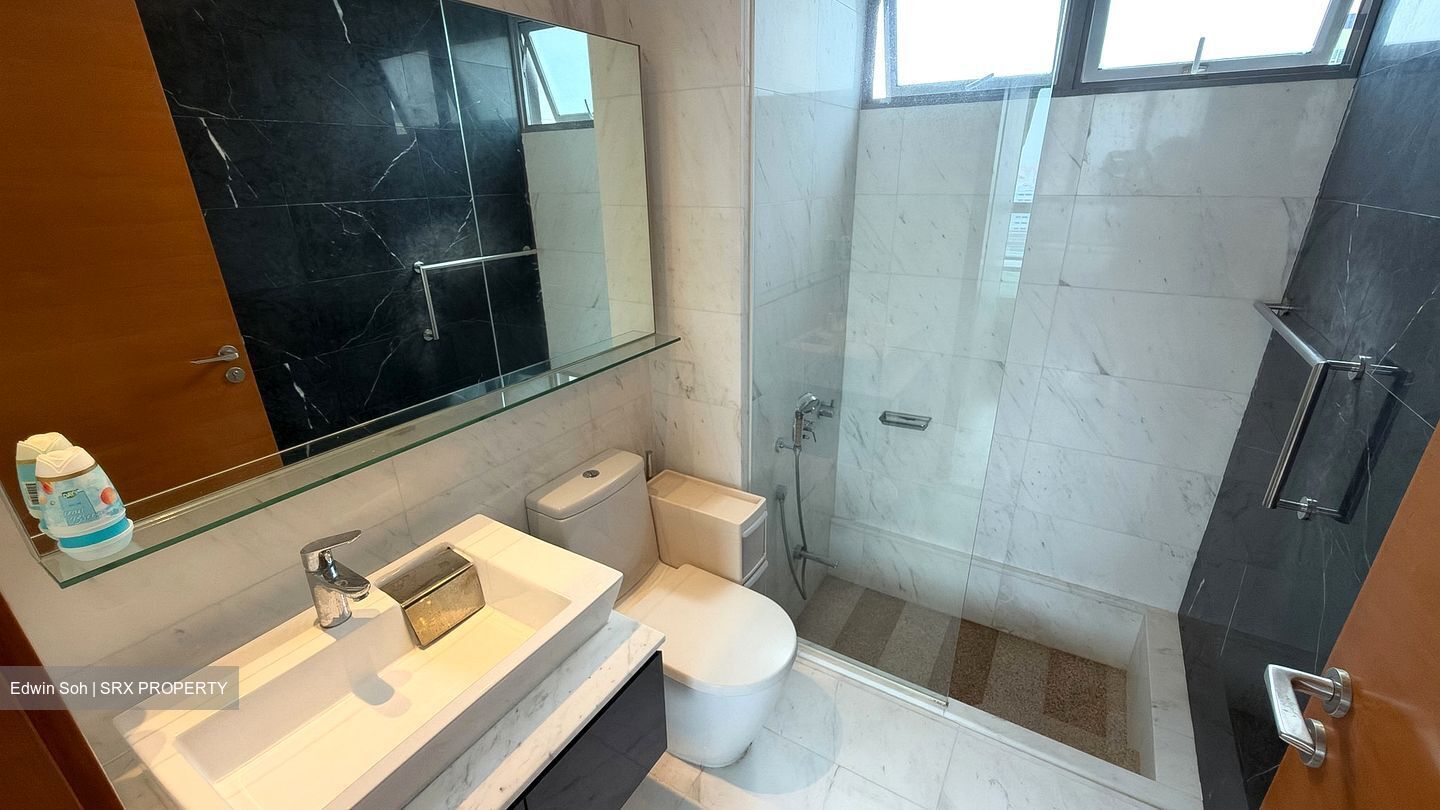 Centro Residences (D20), Condominium #630174411